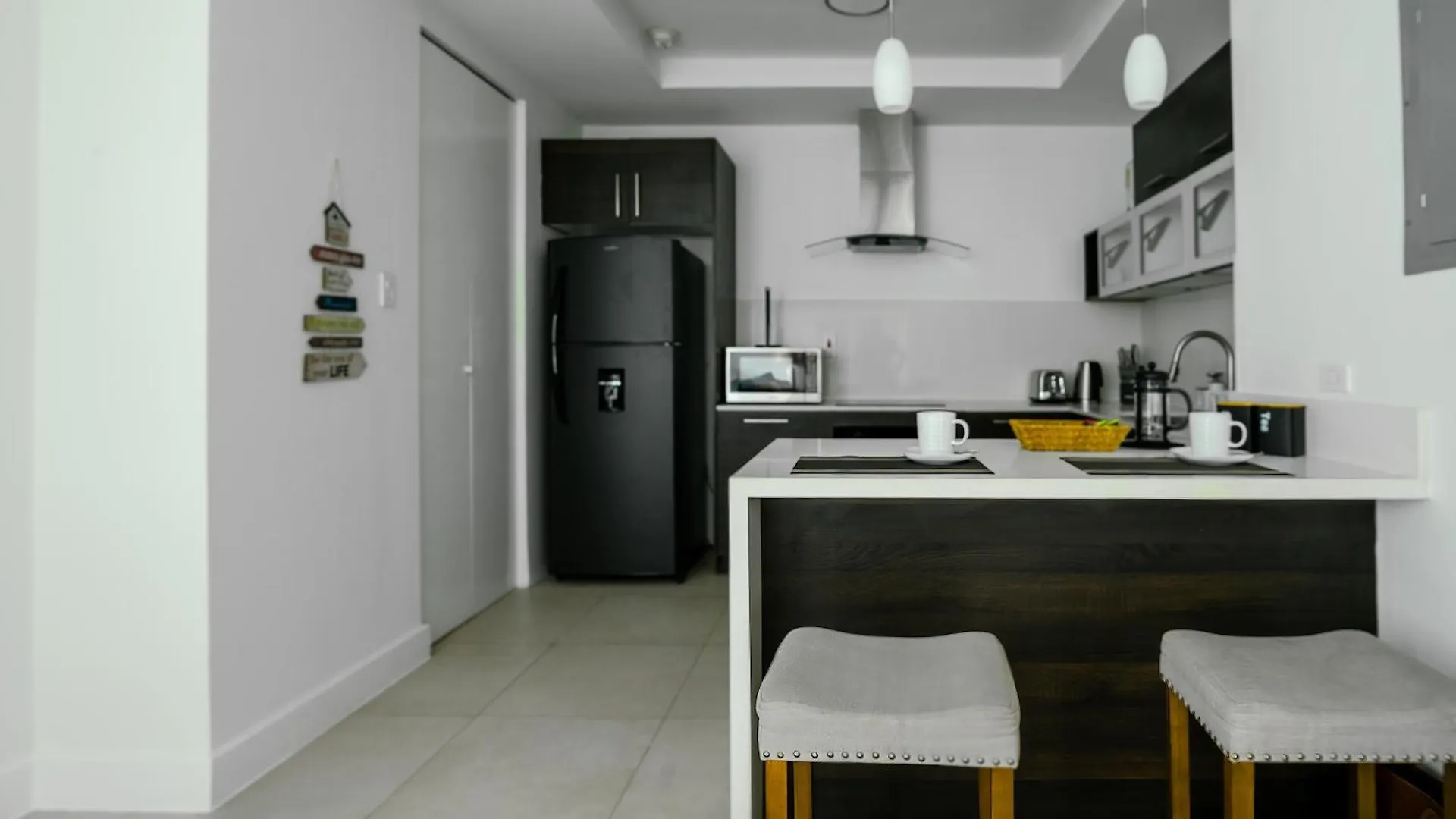 Apartment Parkhurst 303 King Bed Pool And Gym Kingston