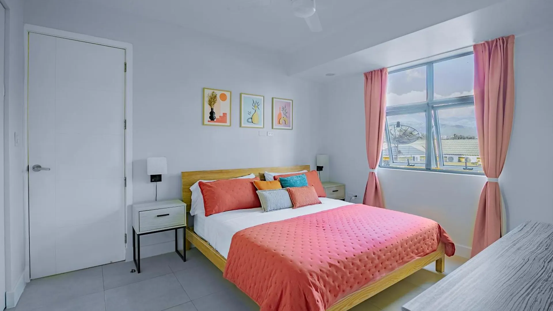 Apartment Parkhurst 303 King Bed Pool And Gym Kingston